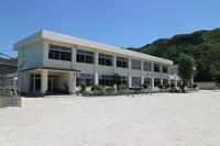 校舎の外観画像