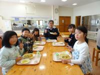 給食