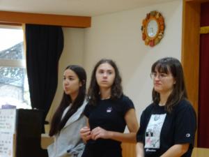 イタリア人高校生3名が来園しました。