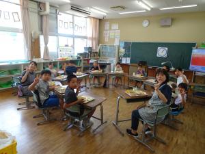 なかよし班給食２