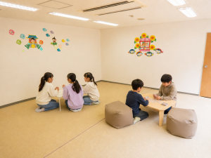 久世図書館お話室