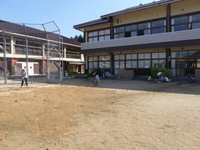 学校クリーン活動の画像