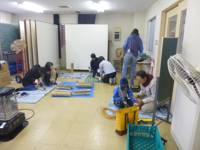 11月24日、学校PTAで竹灯籠作りにチャレンジしましたの画像