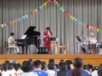 3人の息の合ったすばらしい演奏にびっくりの画像