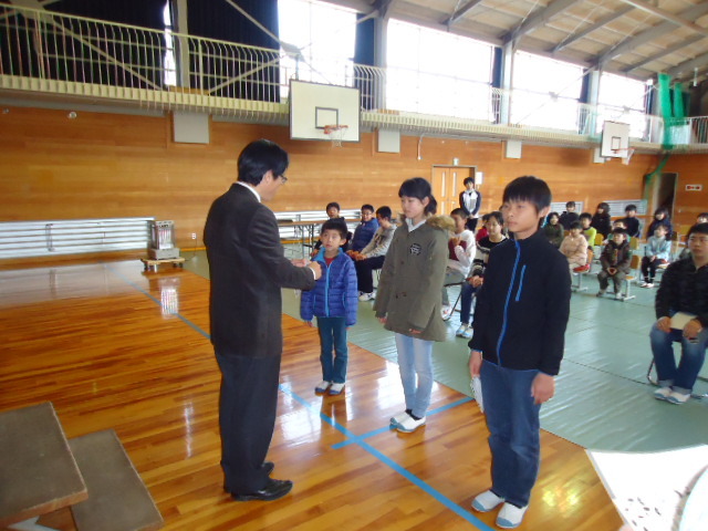 今年度最後のそうじ名人の表彰を行いましたの画像