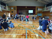 6年生とゲームやクイズでしっかり楽しみましたの画像