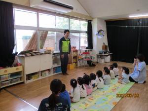 防災士さんの話を聞いています