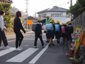 登校