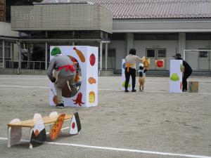 お弁当になりきってお土産を目指して進みました。