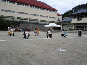 親子でスタートする様子