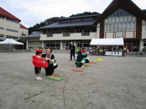 お弁当になりきる様子