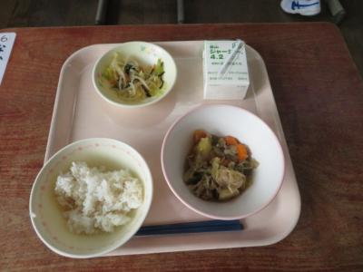 給食